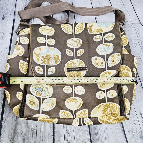 PETUNIA PICKLE BOTTOM | crossbody diaper bag - Picture 15 of 16